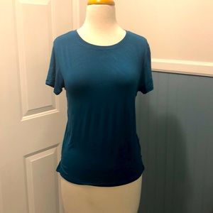 Teal top